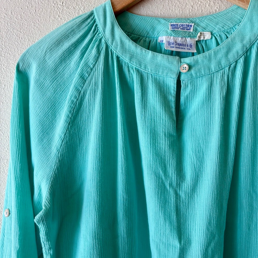 Vintage 1970s Levi’s peasant top in seafoam green 100% cotton crepe fabric - Picture 3 of 7